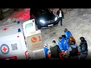 Росгвардейцы оказали помощь мужчине c ранением oчka в подмосковье