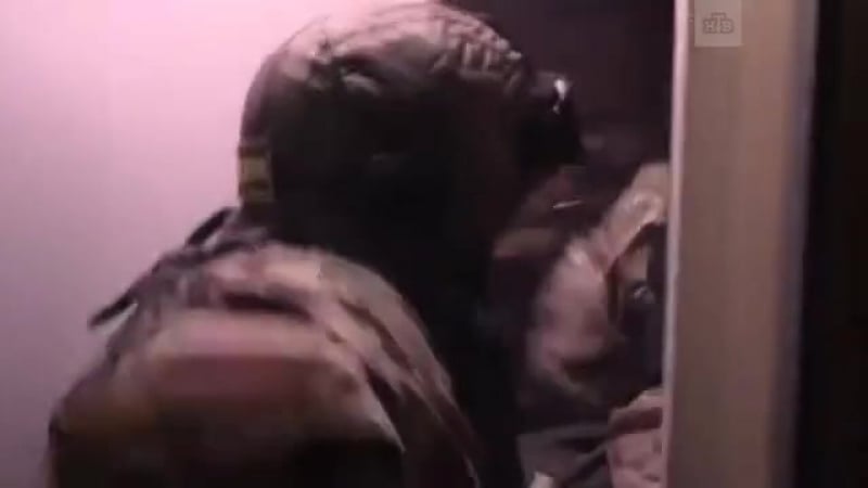 Видео задержания экстремистов из молодые движения «артподготоа», которые планировали акции на ноябрьские праздники спецн