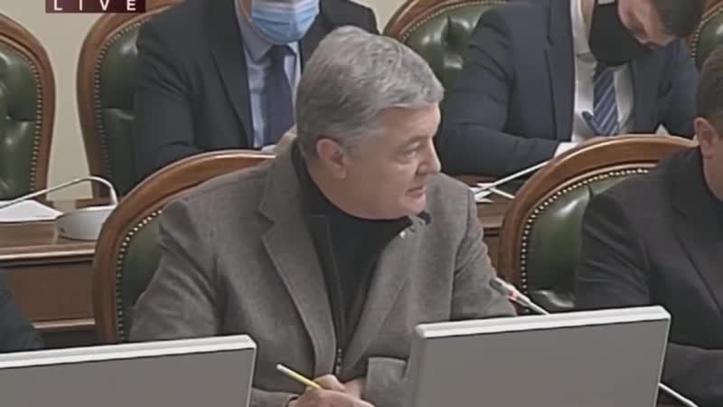 Порошенко назвал индийскую вакцину, которой начали прививать украинцев, говном