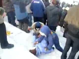 Пацаны гуна пиздят шлюху