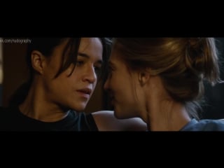 Кейтлин джерард (caitlin gerard), мишель родригес (michelle rodriguez) "двойник" (томбой, tomboy, the assignment, 2016) 1080p