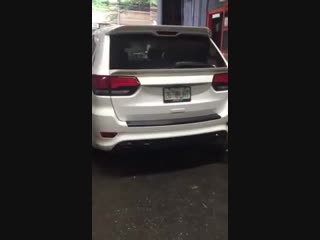 Звук выхлопа jeep srt 7l with corsa exhaust