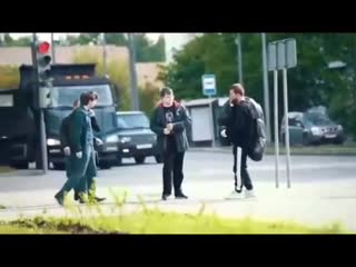 Где ближайший мусорный контейнер