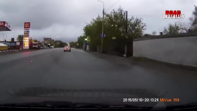 Most shocking dash cam car crash accidents 2016