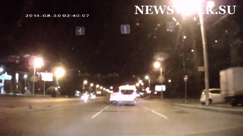 Жесткий челябинский дисней лэнд (озверевшие мульт герои бьют водителя авто ) (1)