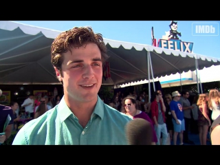 We caught up with beau mirchoff from awkward at the 2015 teen choice awards