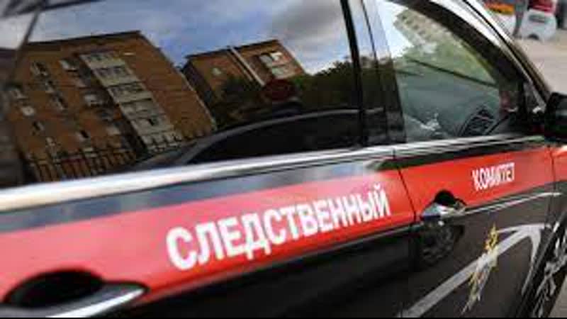 Она была беременна 18 летняя девушка, которую молодые родной дедушка, свела счеты с жизнью