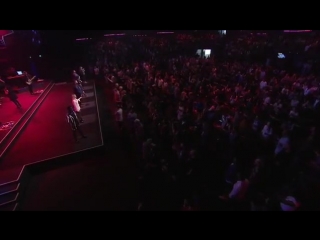 Hillsong church worship