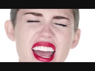 Miley cyrus wreking ball