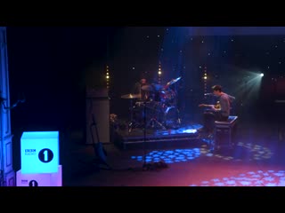 James bay delicate [live @ bbc radio 1 live lounge]