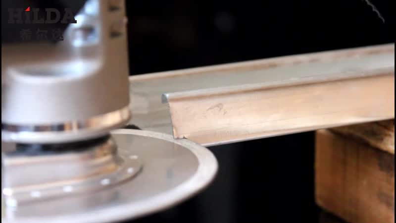 Осциляторный мультитул hilda