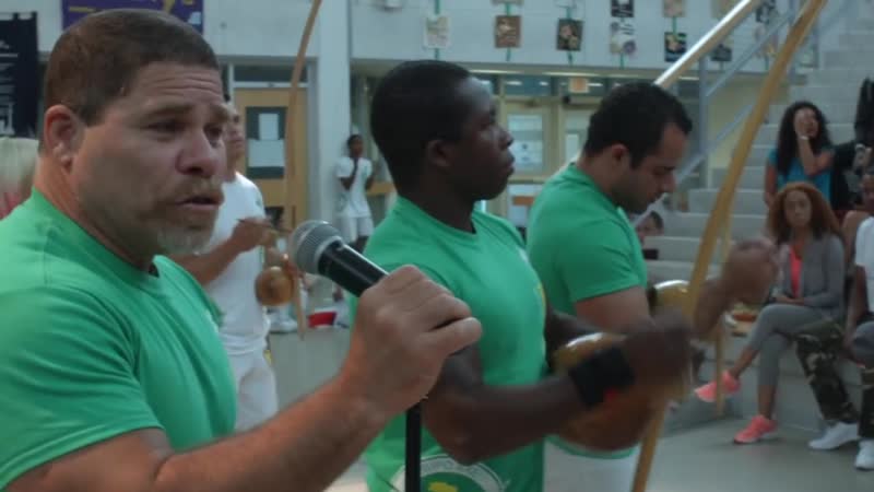 Mestre barrao eu vim de luanda / toronto batizado clip 2014