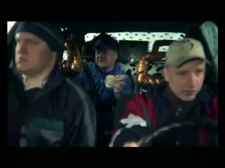 Сидишь на заднем сиденье пристегнись