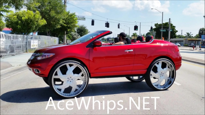 Laurens candy red murano vert on 34 amani forged