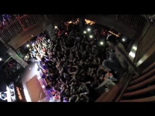 Yelawolf best stage diving ever