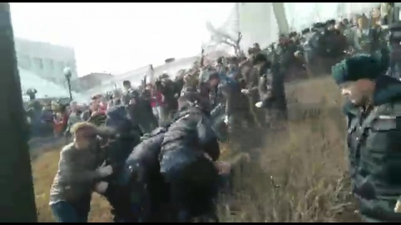 Димон porn video – Задержание активиста на митинге "он вам не димон" 26 марта во владивостоке