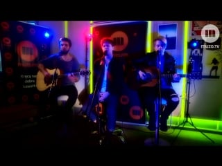 Nothing but thieves graveyard whistling (live at muzo fm)