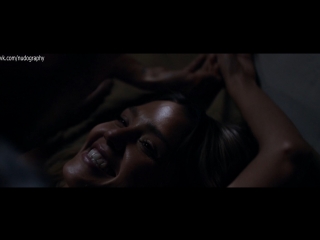 Поцелуи в бунгало джессика альба (jessica alba) в фильме "механик воскрешение" (mechanic resurrection, 2016) 1080p
