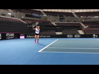 Vika azarenka practice before sf fedcup