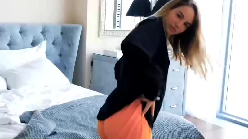 Классная porn video – Марьяна ро шлёпает себя по своей большой жопе, марьяна ро сосет, классная жопа, сочная, попа