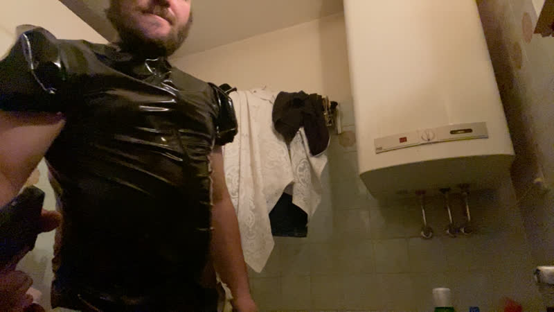 Strom porn video – Sklaveandreas mit latex und strom