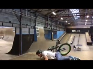 Tail porn video – Tail whip 360