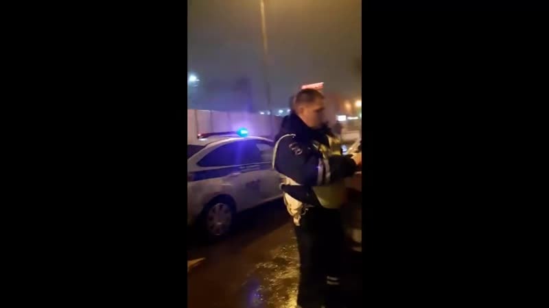 Двое идпс не смогли свентить крутого мужика ! москва