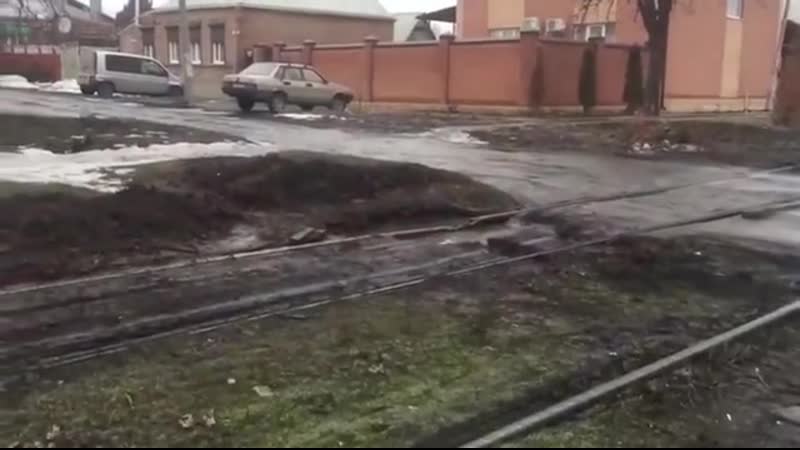 На связи таганрог 🌚 видели ли вы когда нибудь трамвай внедорожник нет а он есть! смотрите))