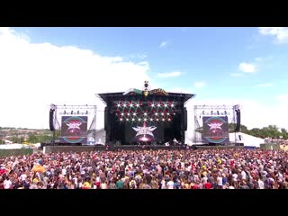 Babymetal shanti at glastonbury 2019