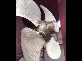 Controllable pitch propeller! @cnytaktn@coolmariners maritime seamen ground ( 765 x 612 ) mp4