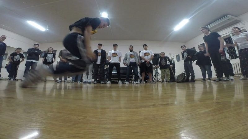 Beginners 1x1 bboy voron(win) & bgirl косичка