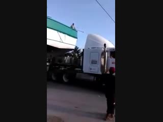 Видео от лунапарк, блэкджек и шлюхи