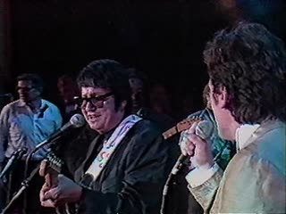 Roy orbison with bruce springsteen and the rock hall jam band (1987) oh, pretty woman