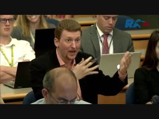 Брюнетку заменит блондинка