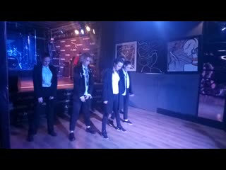K pop dream party valentine`s day e fox super junior black suit
