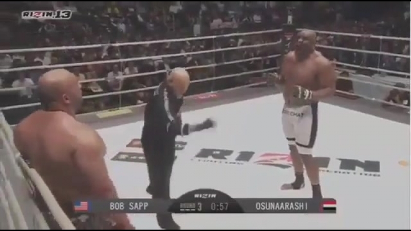 Бойцы мма так устали во время боя