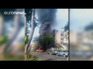 Индонезия подрыв полицейского участка семьёй смертников