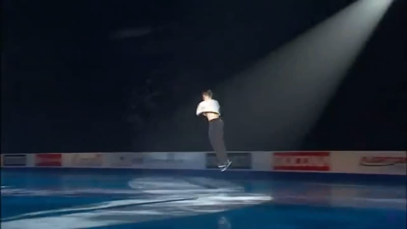 Russian figure skater evgeni semenenko skated to txt at the skate canada exhibition gala