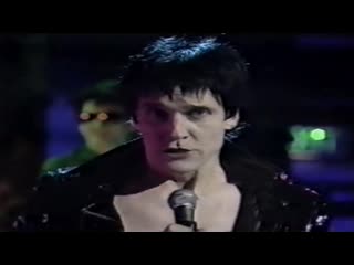 The cramps – bikini girls with machine guns & muleskinner blues