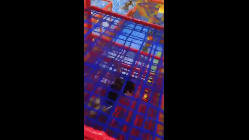 Провалилась в текстуры