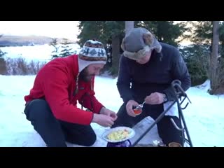 Keep your hats on folks because i’m making #alaskan scrambled eggs !