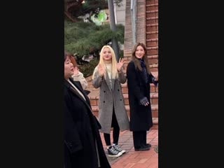 190107 loona @ «hansung girls' high school graduation ceremony»