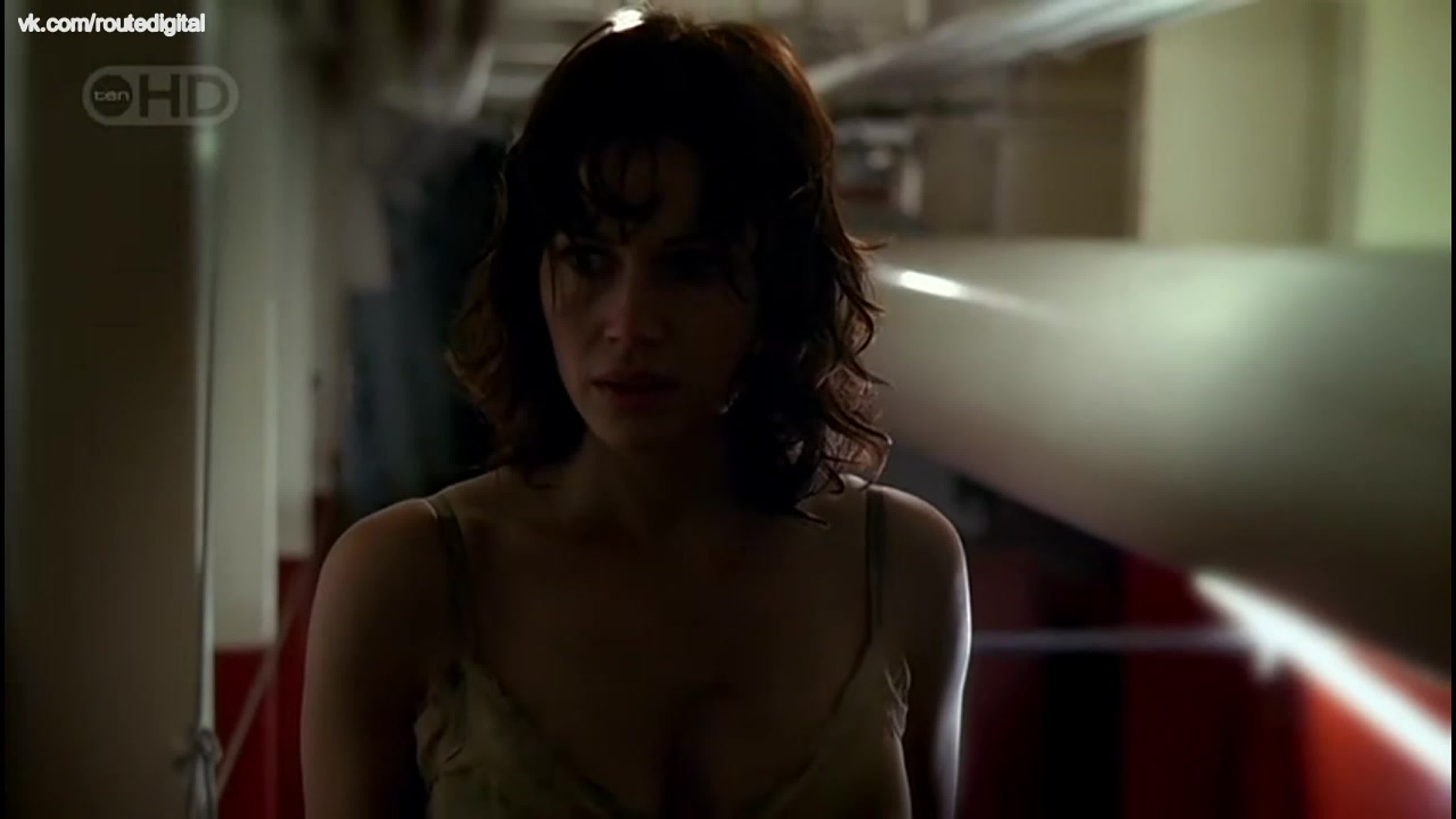 Carla gugino, elizabeth berkley, rebecca marshall threshold (2006) s1 nude?  sexy! watch online