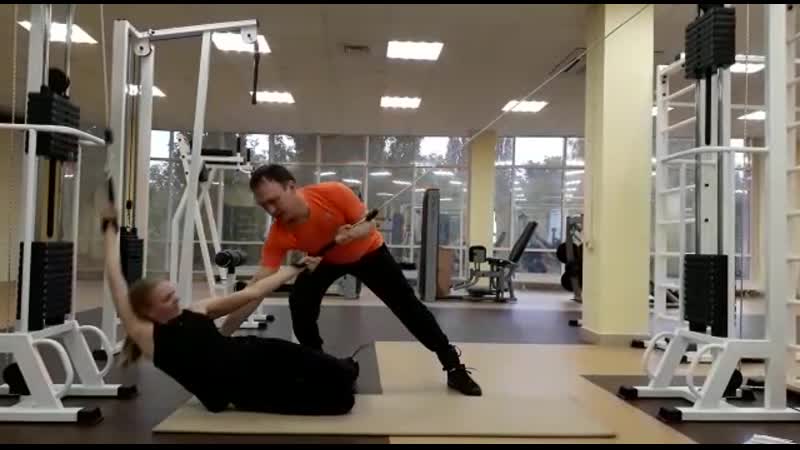 Отрабатываем выполнение упражнения раскачка