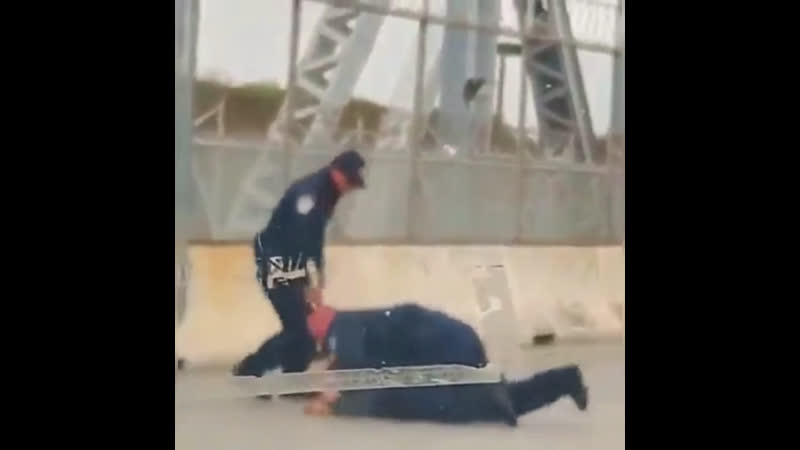 18+ бросок пиндосноэцилоппский, демократический