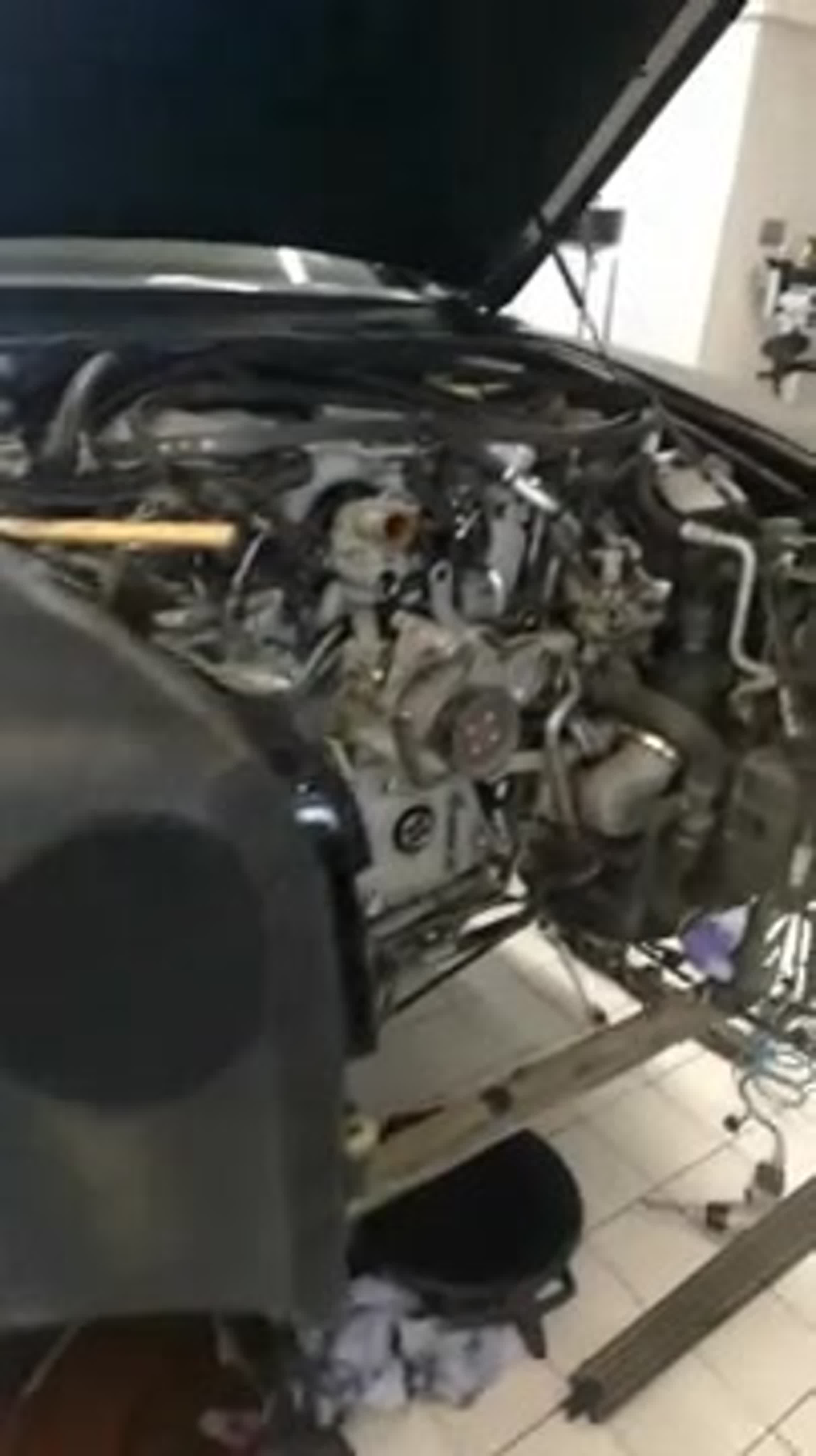 Как заменить сальник на бентли porn video on BrownPorn