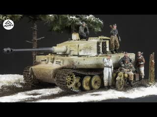 Tiger in the snow 1/35 ww2 diorama