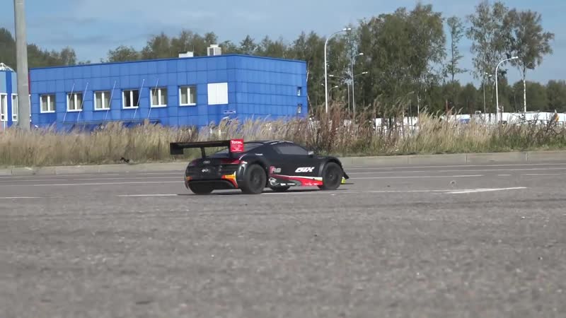 Тест драйв бешеной audi r8 100+ км ⁄ч драг против traxxas xo 1