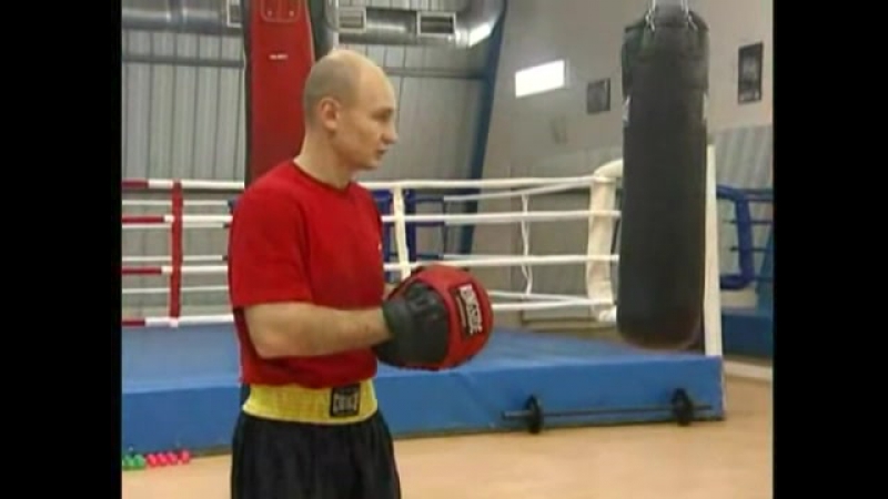 Основы бокса работа на лапах