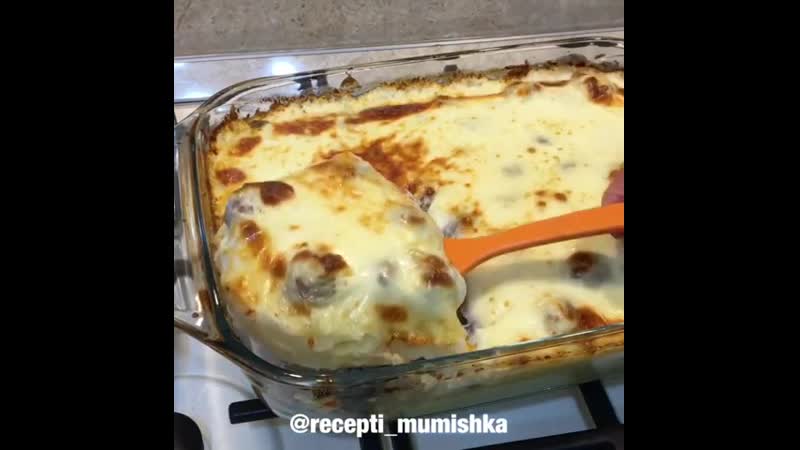 Запеканка с фрикадельками (ингредиенты указаны в описании видео)